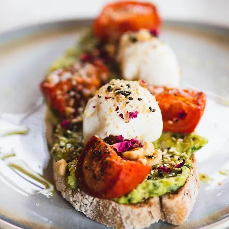 Honeysuckle - 1 Bedroom Luxury By Mint * Bristol